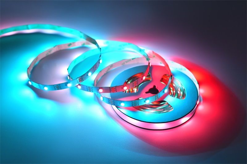 什么是RGBIC燈帶？