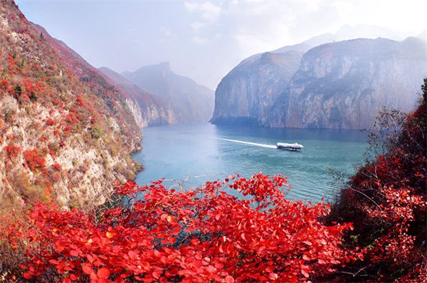 感應(yīng)燈帶是靠什么感應(yīng)的